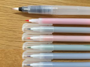 大人の塗り絵おすすめ道具4種！初心者も使いやすい色鉛筆や水彩ペン　水彩筆ペンと水筆ペン